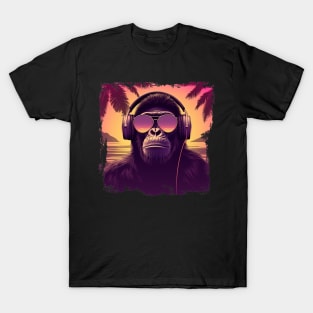 Cool summer monkey ape dj design T-Shirt